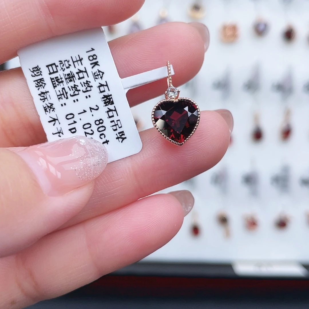 吊坠(不含链)18K金镶嵌石榴石
