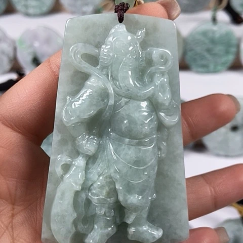 翡翠颈饰未镶嵌关二爷福利