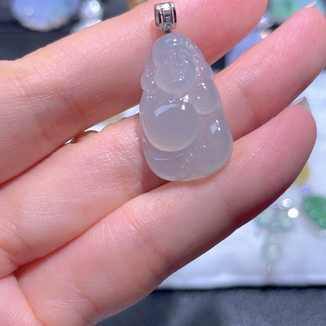 翡翠18K金镶嵌颈饰翡翠