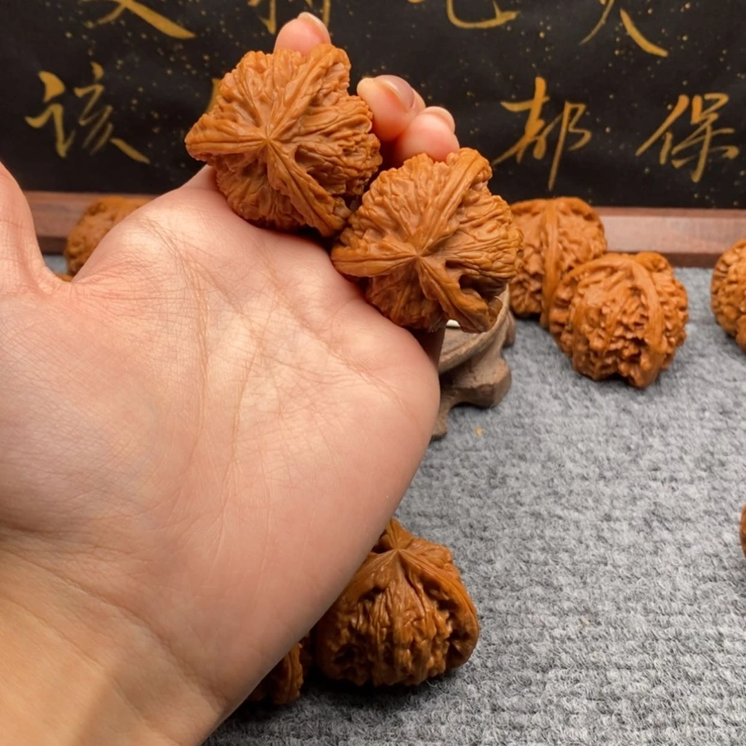 【闪购商品】吊坠文玩核桃睡***人