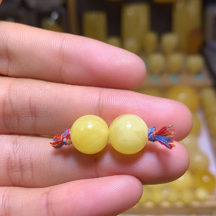 裸石蜜蜡未镶嵌天然俄料白花蜜蜡圆珠10.7左右