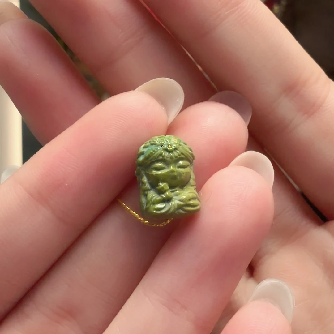 绿松石未镶嵌颈饰