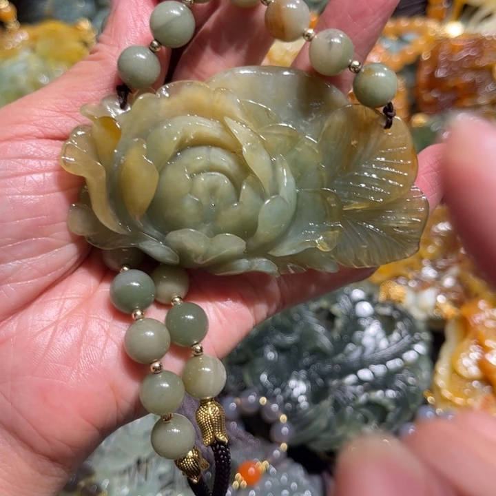 岫玉未镶嵌毛衣链