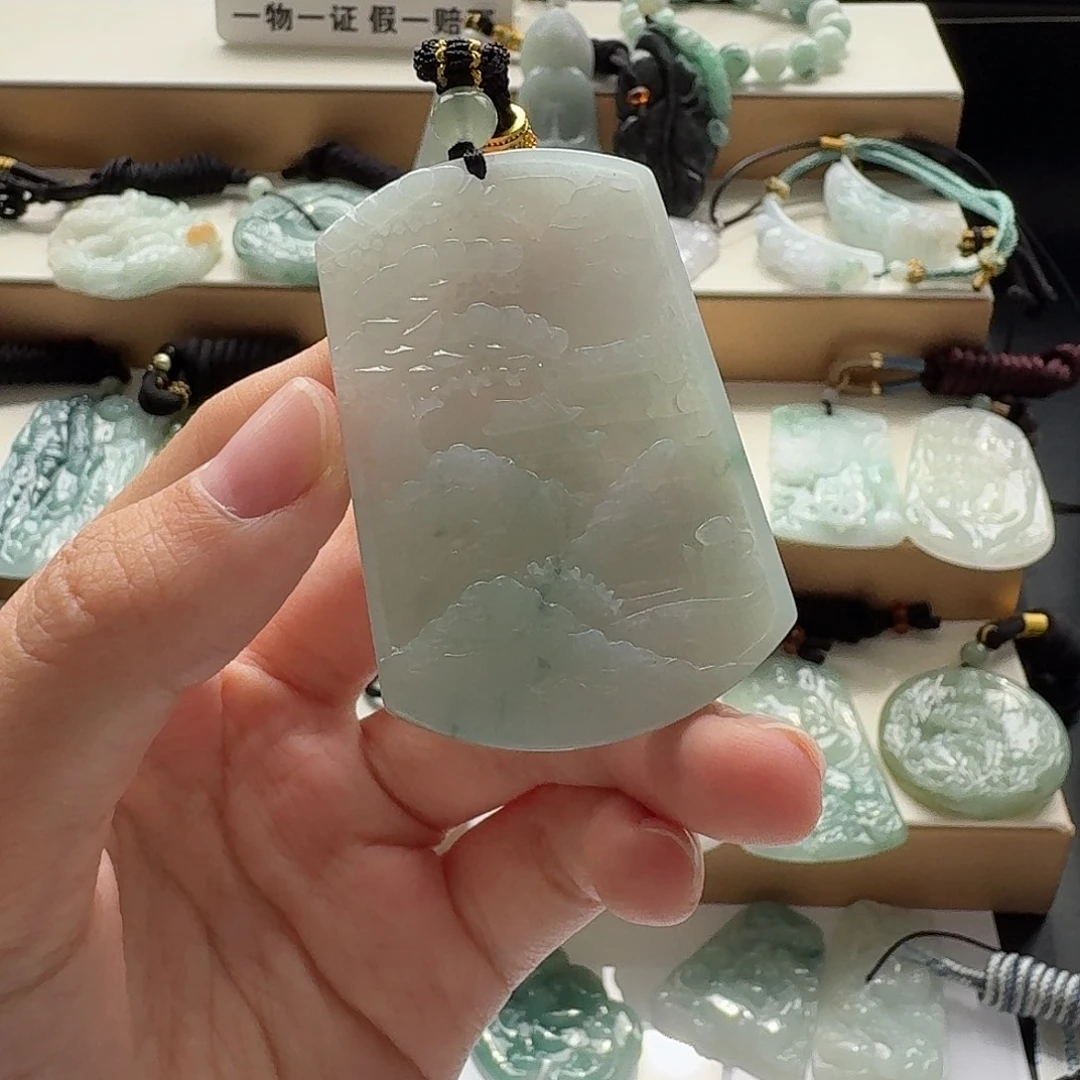 翡翠未镶嵌颈饰翡翠