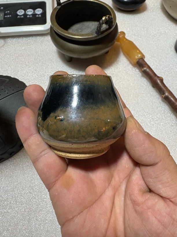 大表哥一线黑瓷小瓶