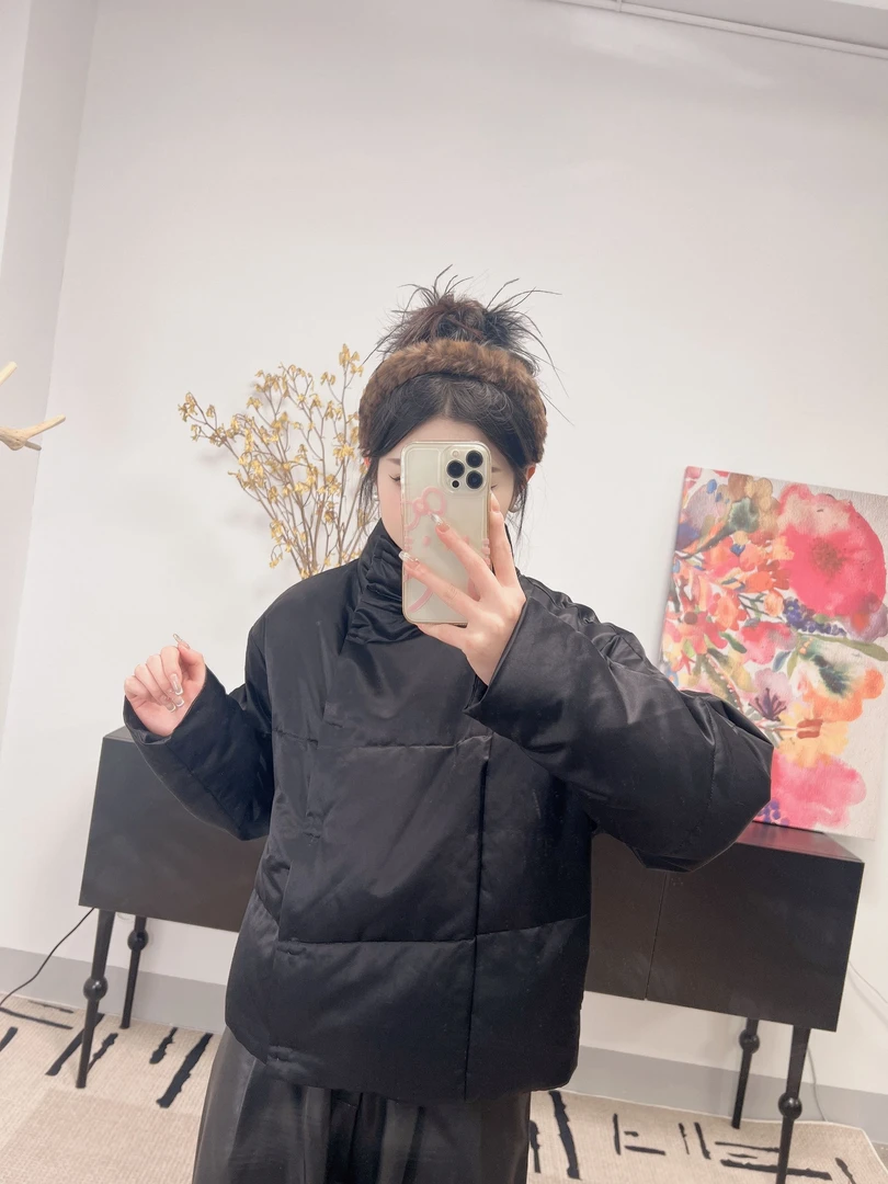 原创设计海宁冬季外套大衣短款时尚休闲黑色连帽立领保暖百搭