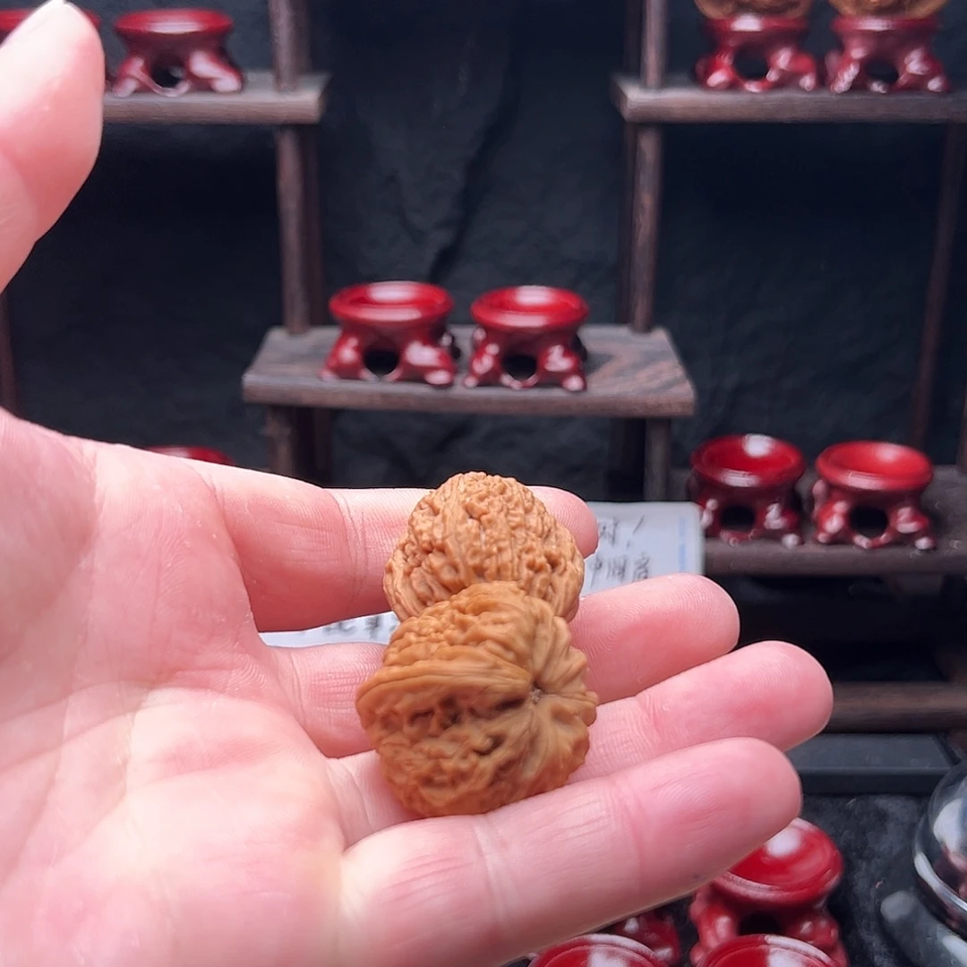 我***行文玩核桃吊坠物美价廉