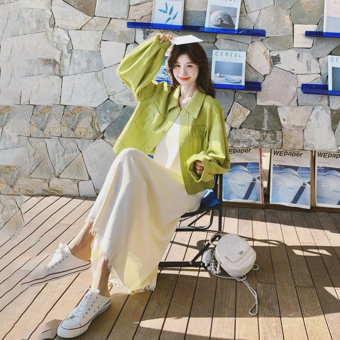 氛围感果绿色外套吊带连衣裙套装女春秋两件套韩系超火ootd搭配