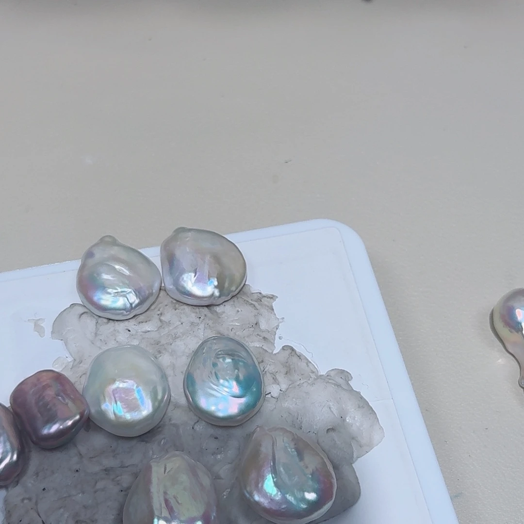 脸***了颈饰合金淡水珍珠