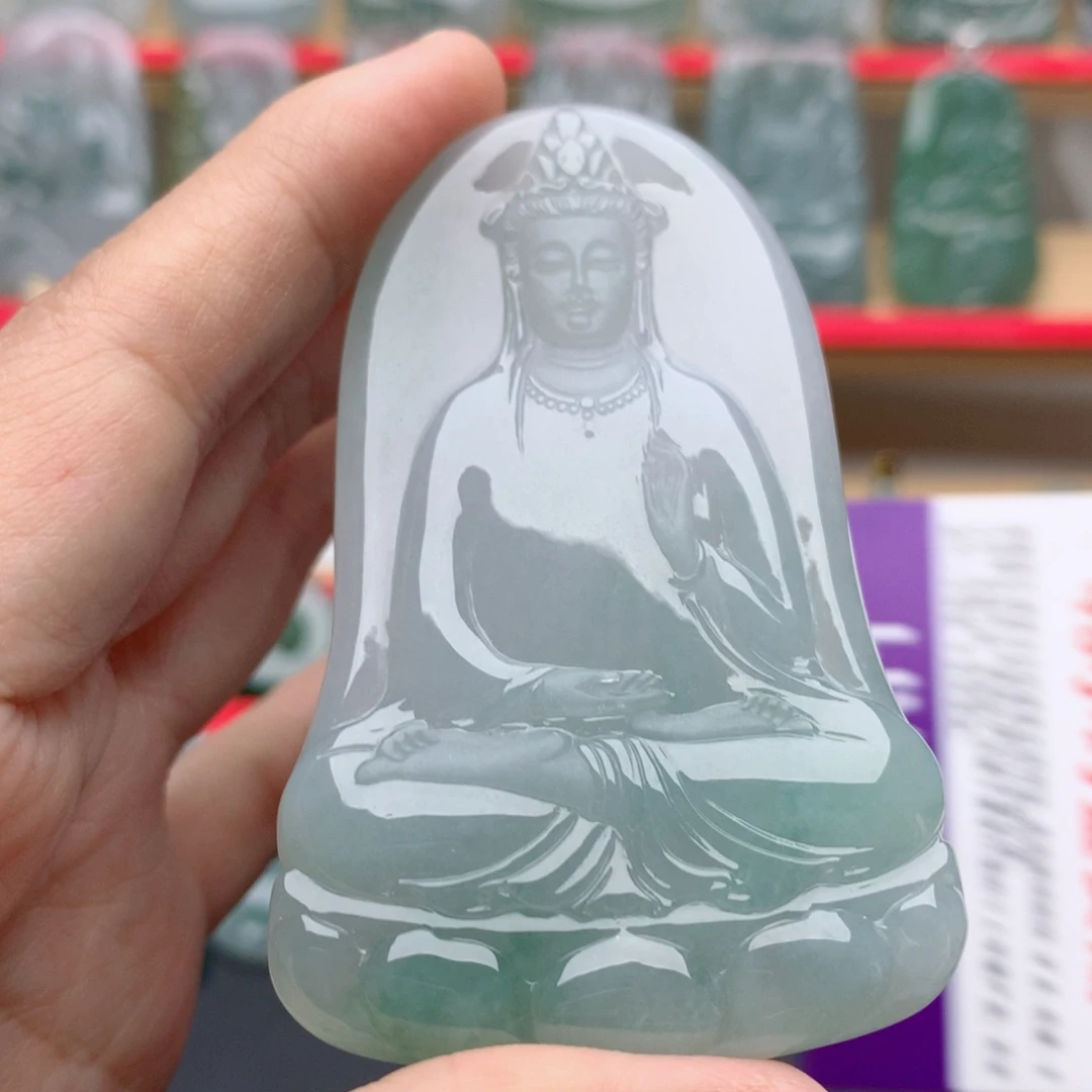 翡翠未镶嵌颈饰素衣