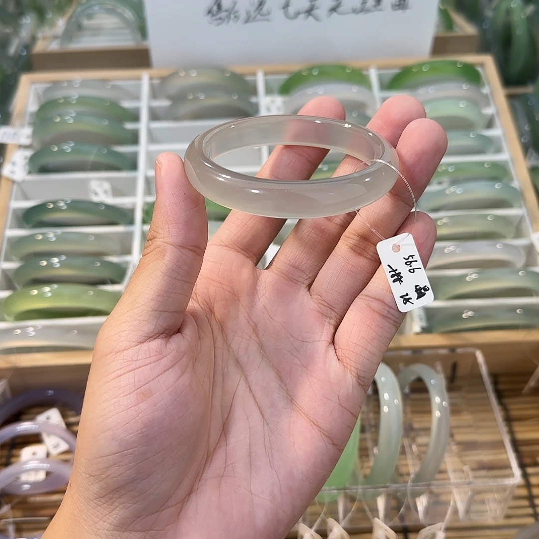 玛瑙/玉髓未镶嵌手镯圈口56.6