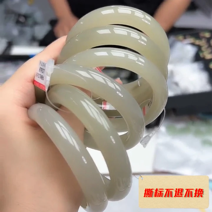 菲菲珠宝好*87927和田玉手镯/多样性发一