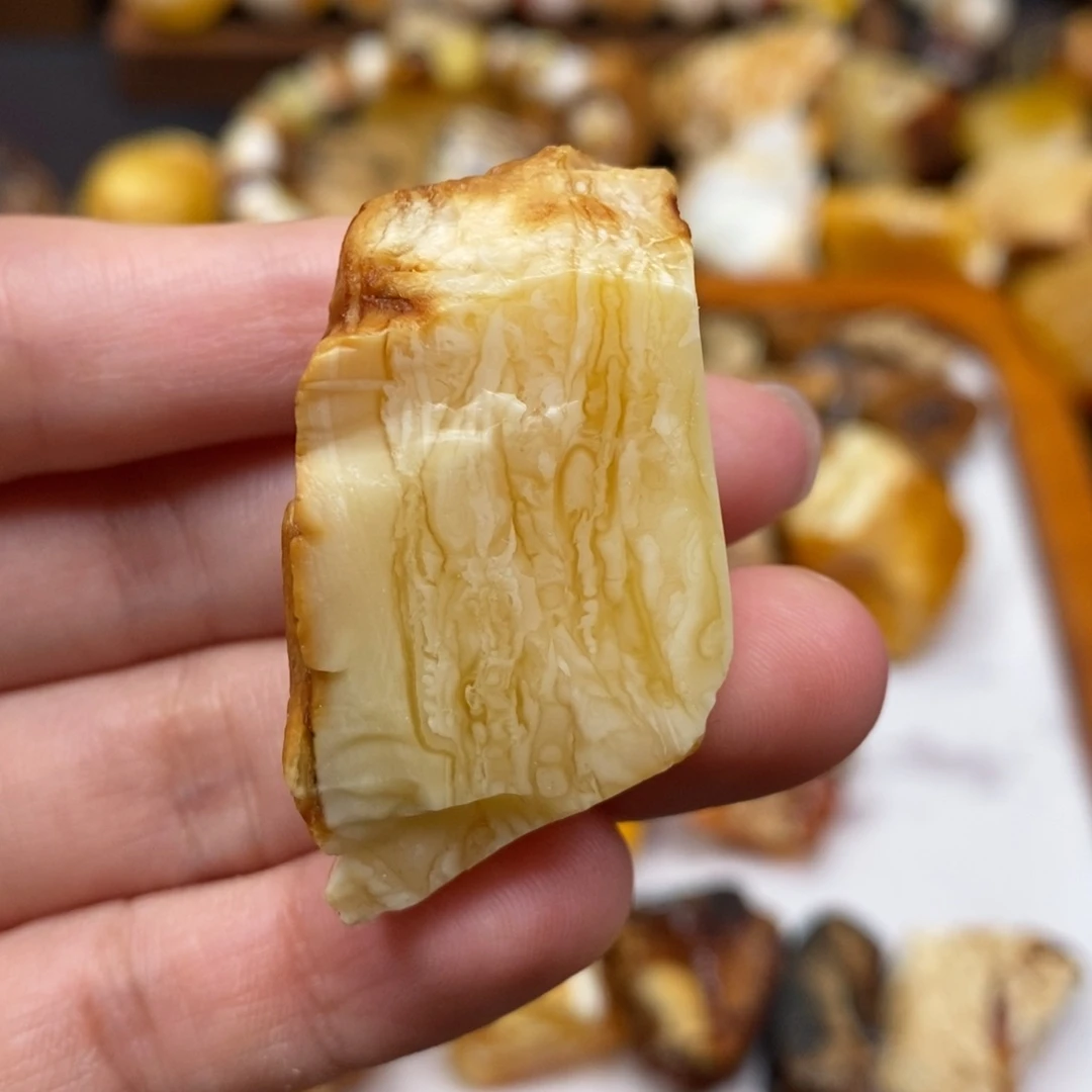 定制琥珀未镶嵌蜜蜡