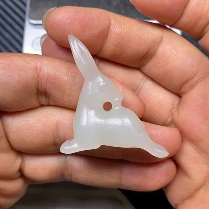 和田玉未镶嵌颈饰知*