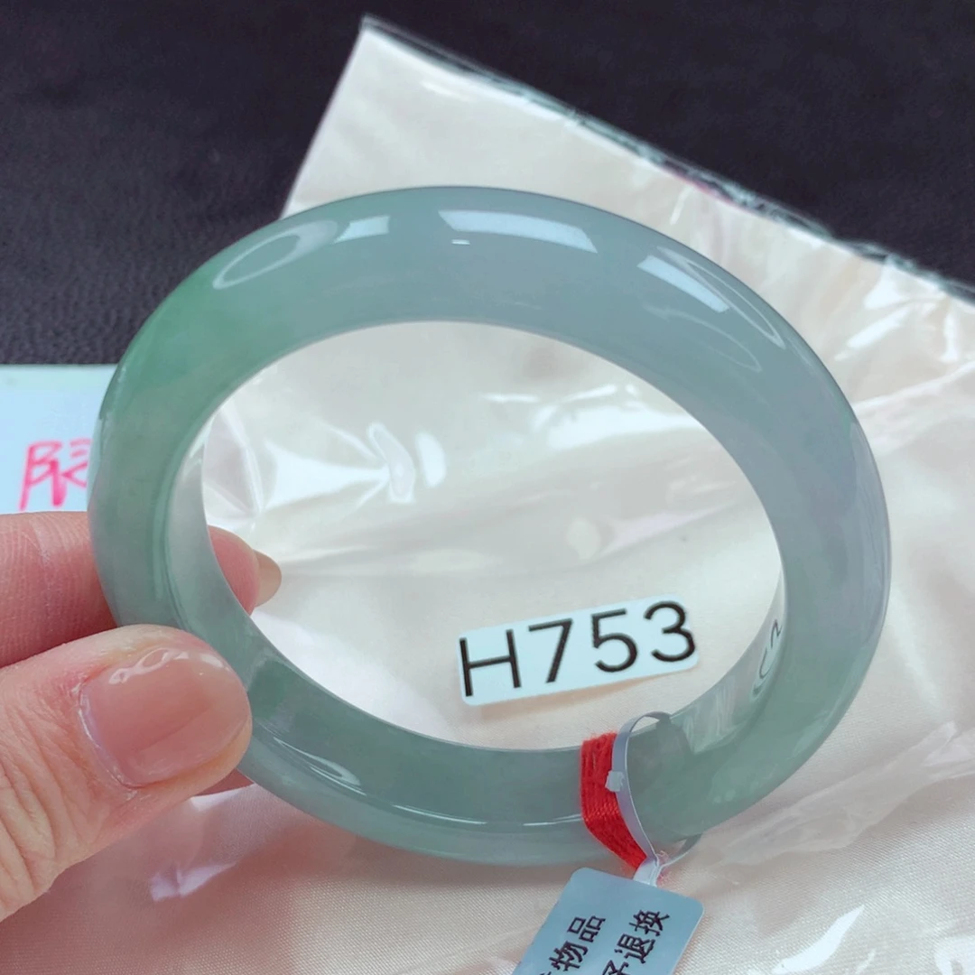 翡翠手镯未镶嵌手镯88