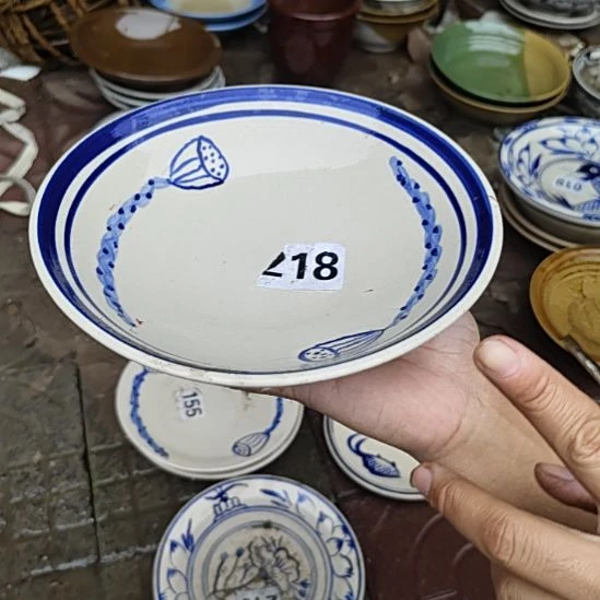 库存微瑕碗一个直径18