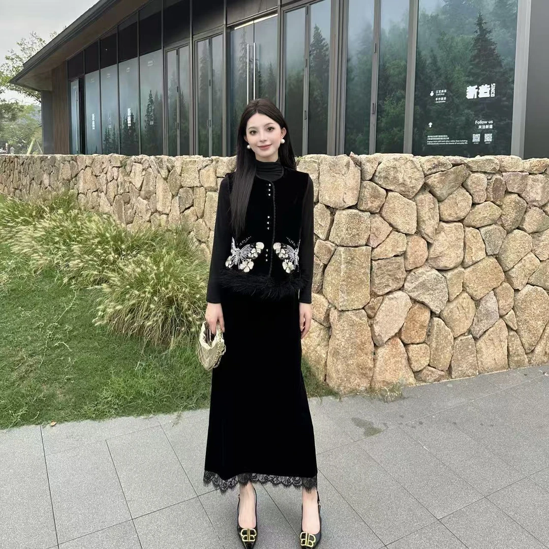 【猫七七】2025秋季新款复古新中式马甲丝绒半身裙套装Q53TZW5103