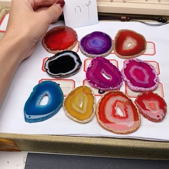 玛瑙/玉髓颈饰未镶嵌月****醉