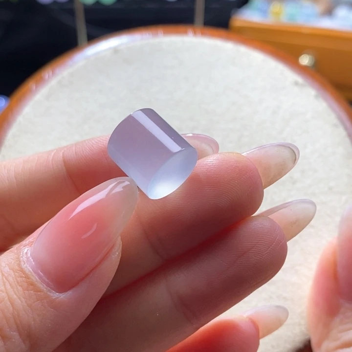 翡翠未镶嵌吊坠(不含链)翡翠高冰白月光桶珠