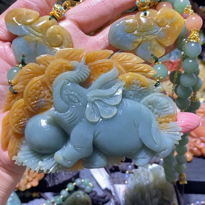 岫玉未镶嵌岫玉吊坠