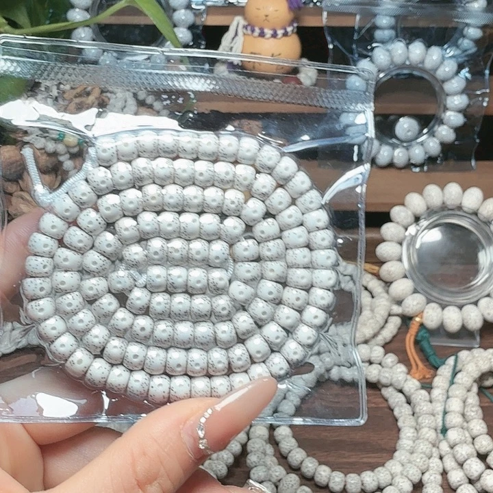 L***蒙星月菩提吊坠开封不退换