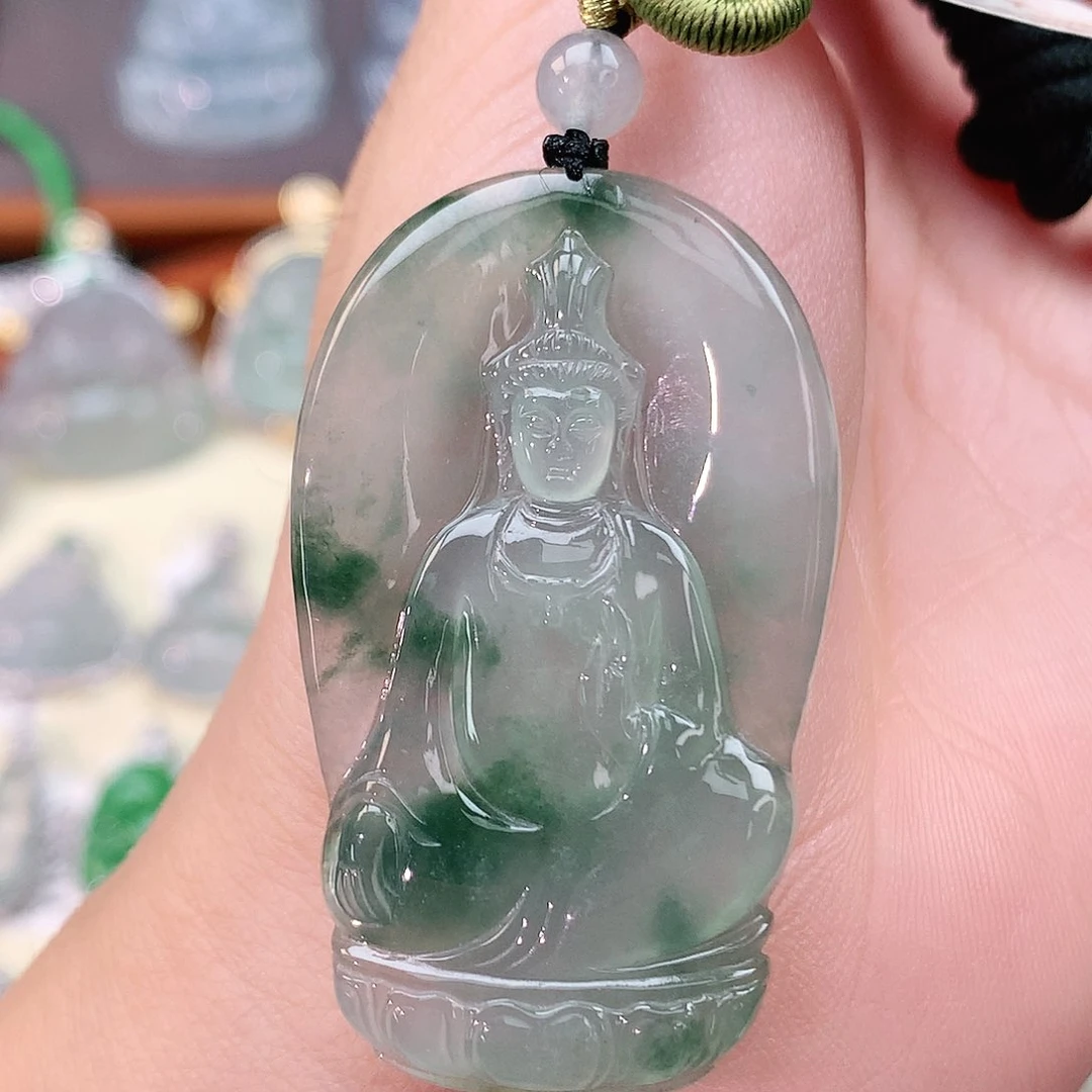 颈饰未镶嵌翡翠观音