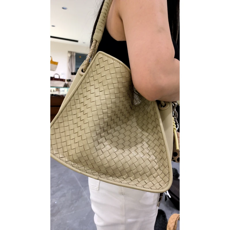 YUSHA/高档奶油黄编织单肩豆腐托特包-10062