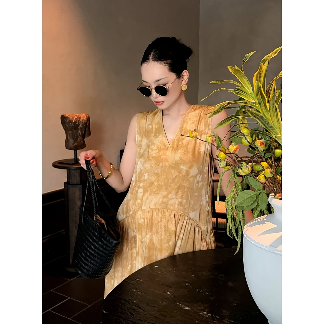 紫紫   沉香见秋   浅中式乌玛风松弛背心裙ZD07LZYL533