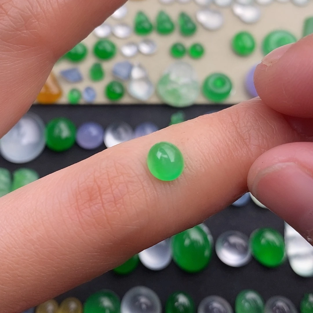 定制翡翠未镶嵌翡翠