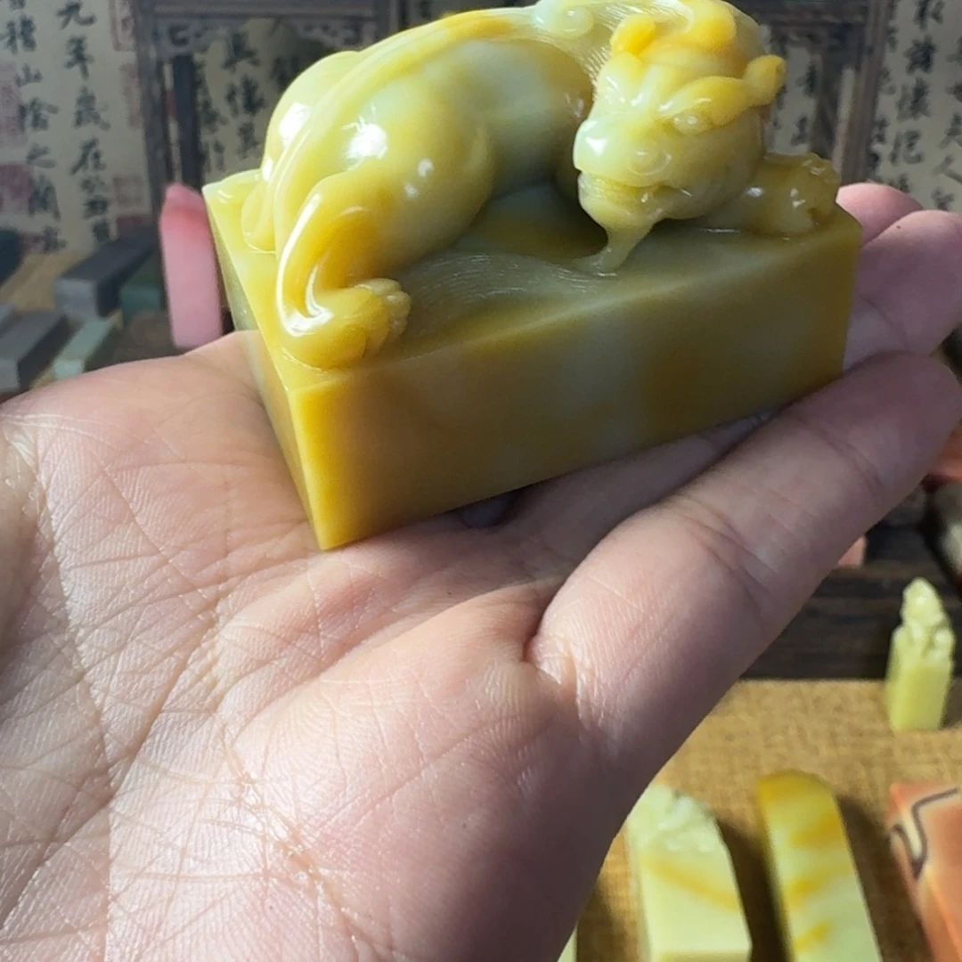 @***孩昌化石印石青田黄金条