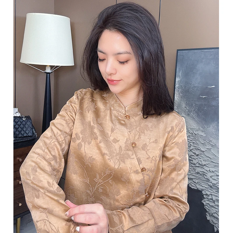 欧韩童话2025新款复古暗纹提花斜襟盘扣百搭长袖新中式上衣2053