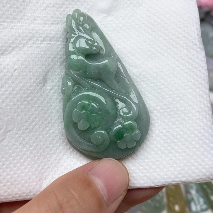 颈饰未镶嵌翡翠天然缅甸翡翠