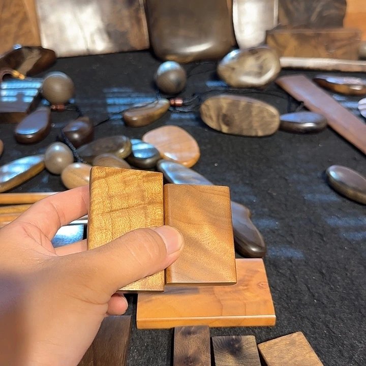 壹***德文玩核桃吊坠直播间链接一物一拍