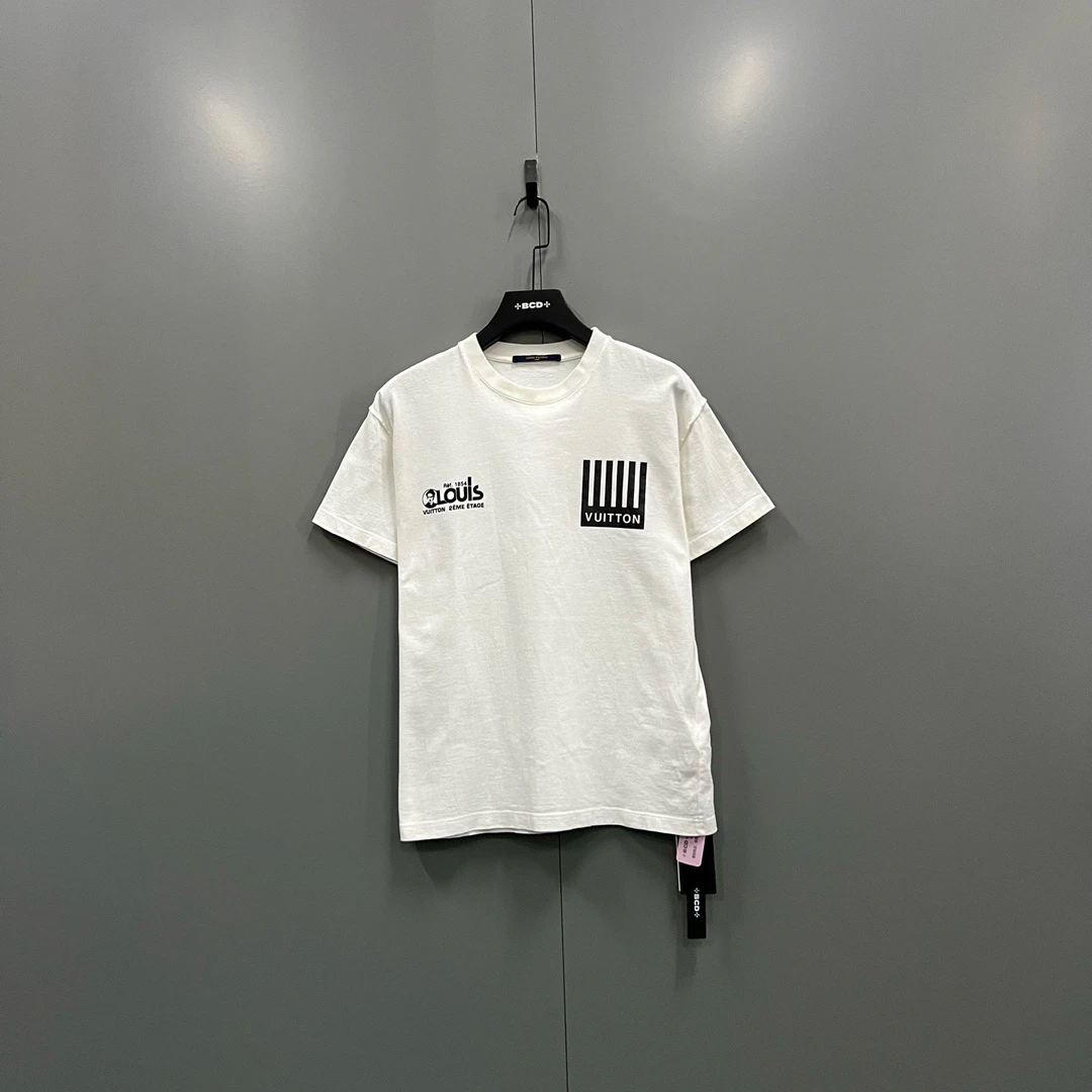 95新 LouisVuitton/路易威登 楠1 背后三花logo短袖 S码/700263