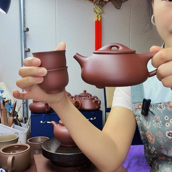 宫***亮茶壶紫砂一壶2杯，壶300毫升，底槽清