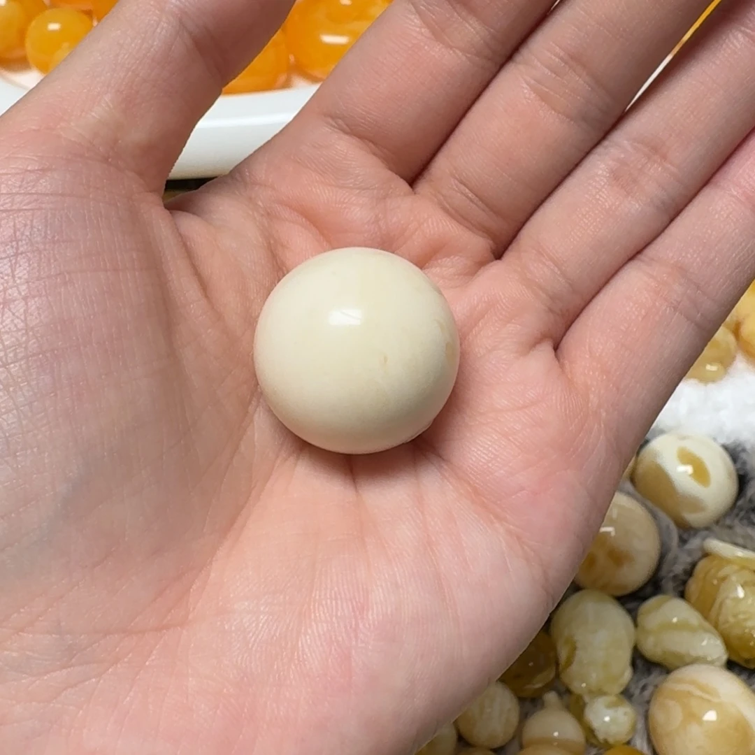 琥珀未镶嵌裸石蜜蜡圆珠