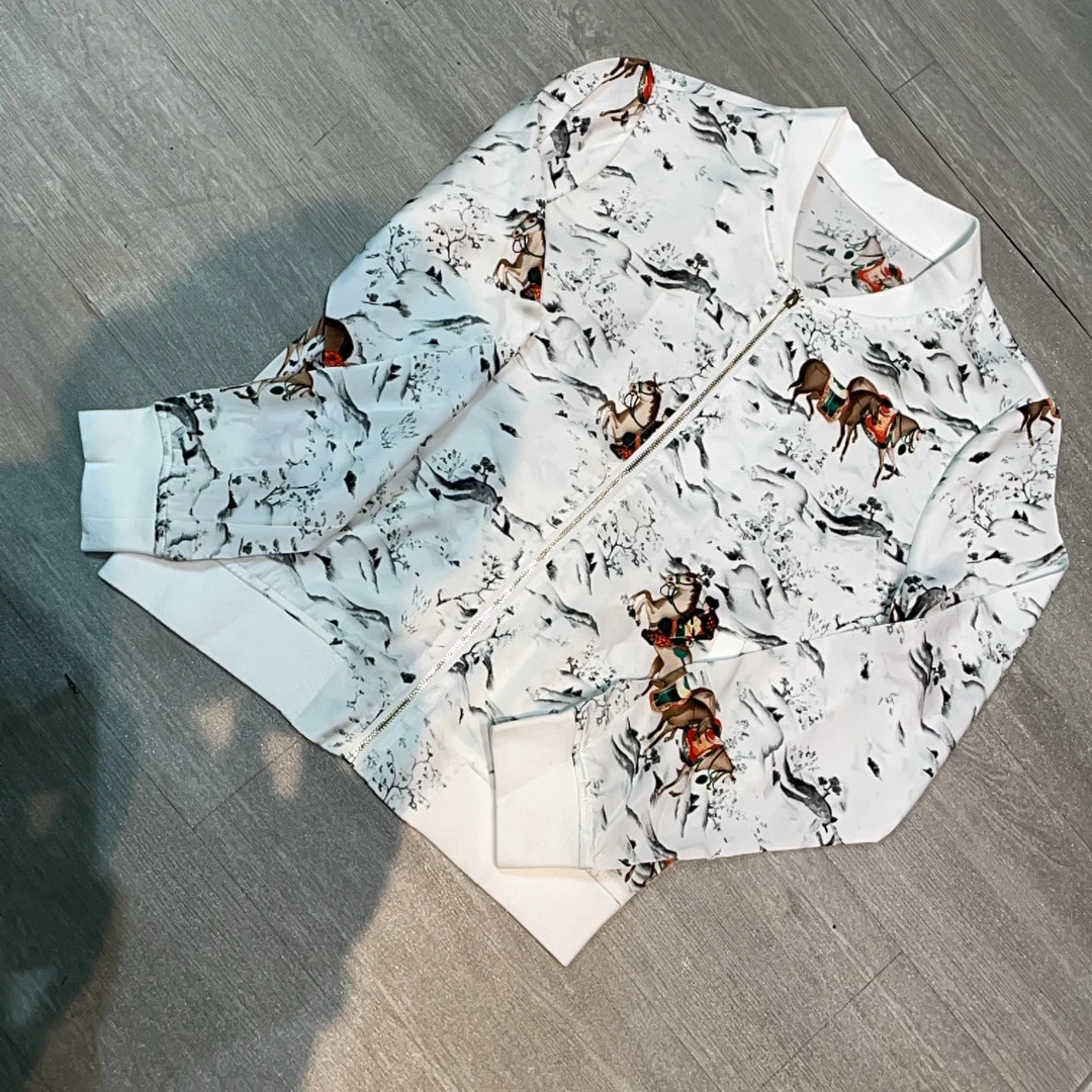 水墨山画骏马印花春秋薄款拉链百搭款修身外套-果梓055