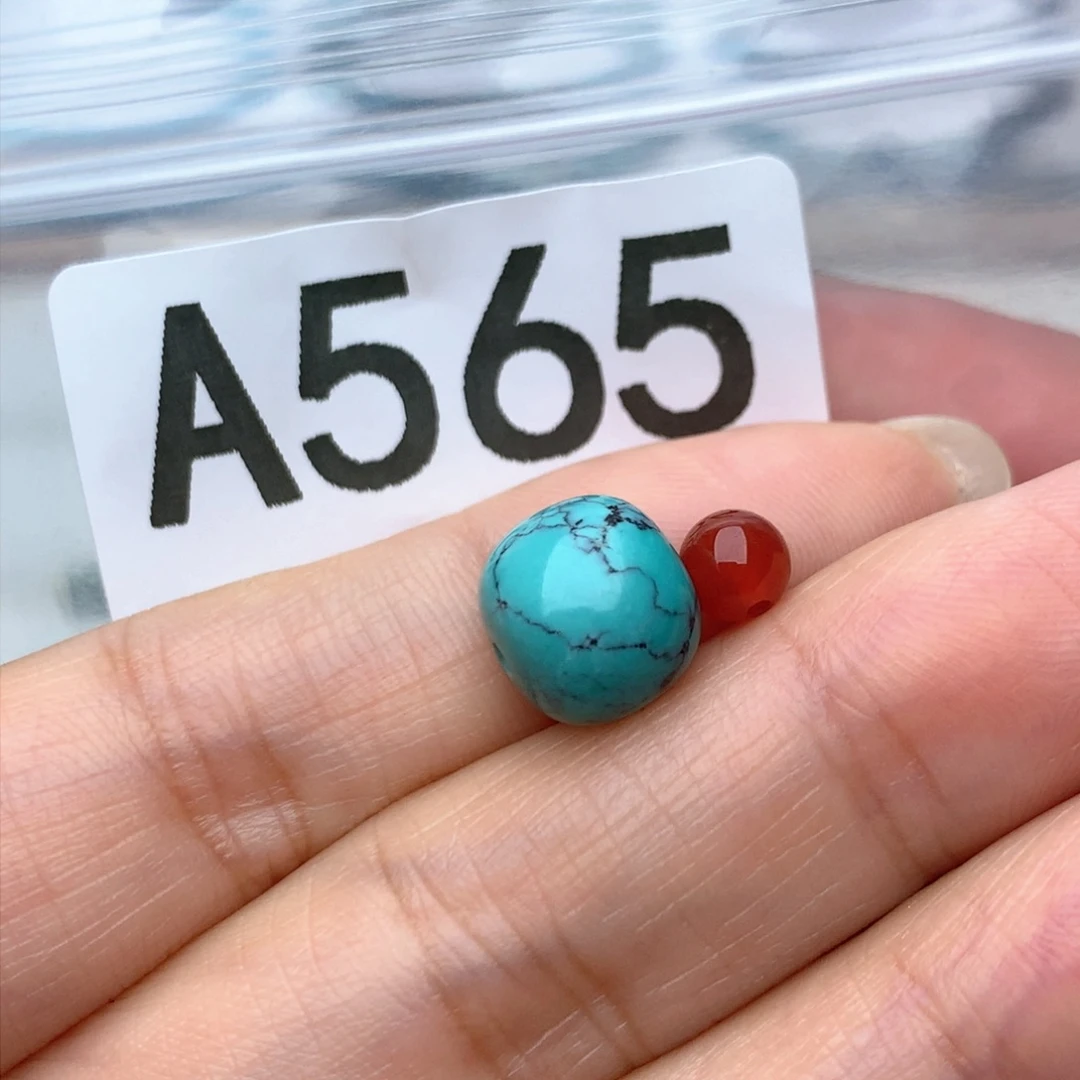 南红玛瑙未镶嵌珠宝奇石