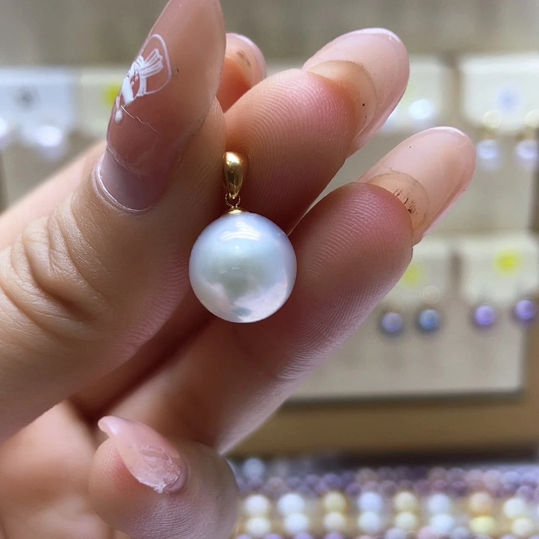 淡水珍珠颈饰18K金镶嵌