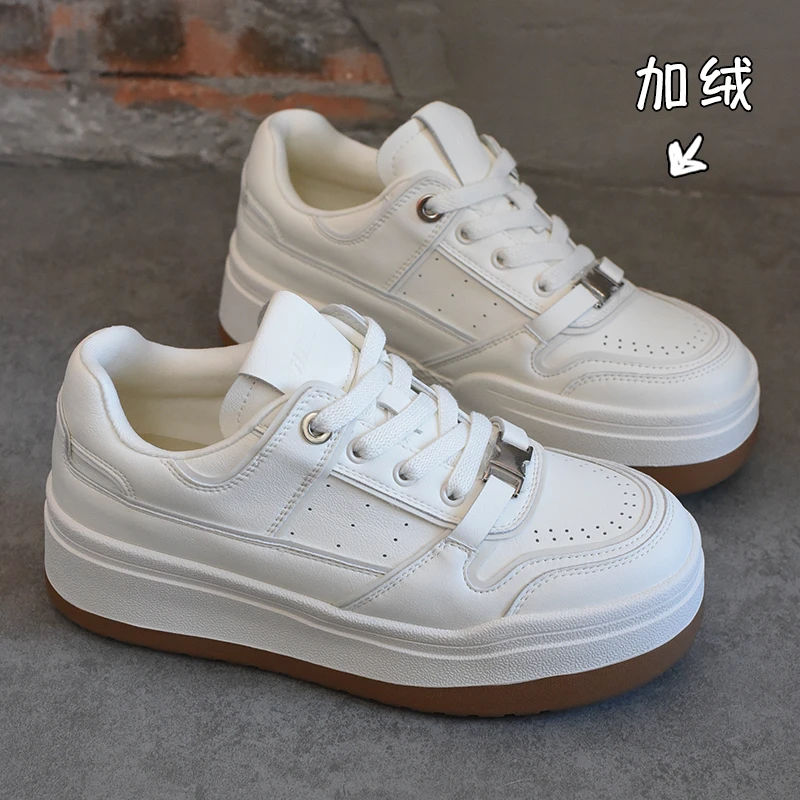 欧洲站女鞋巨好看加绒厚底小白鞋女2025冬季新款保暖休闲百搭板鞋