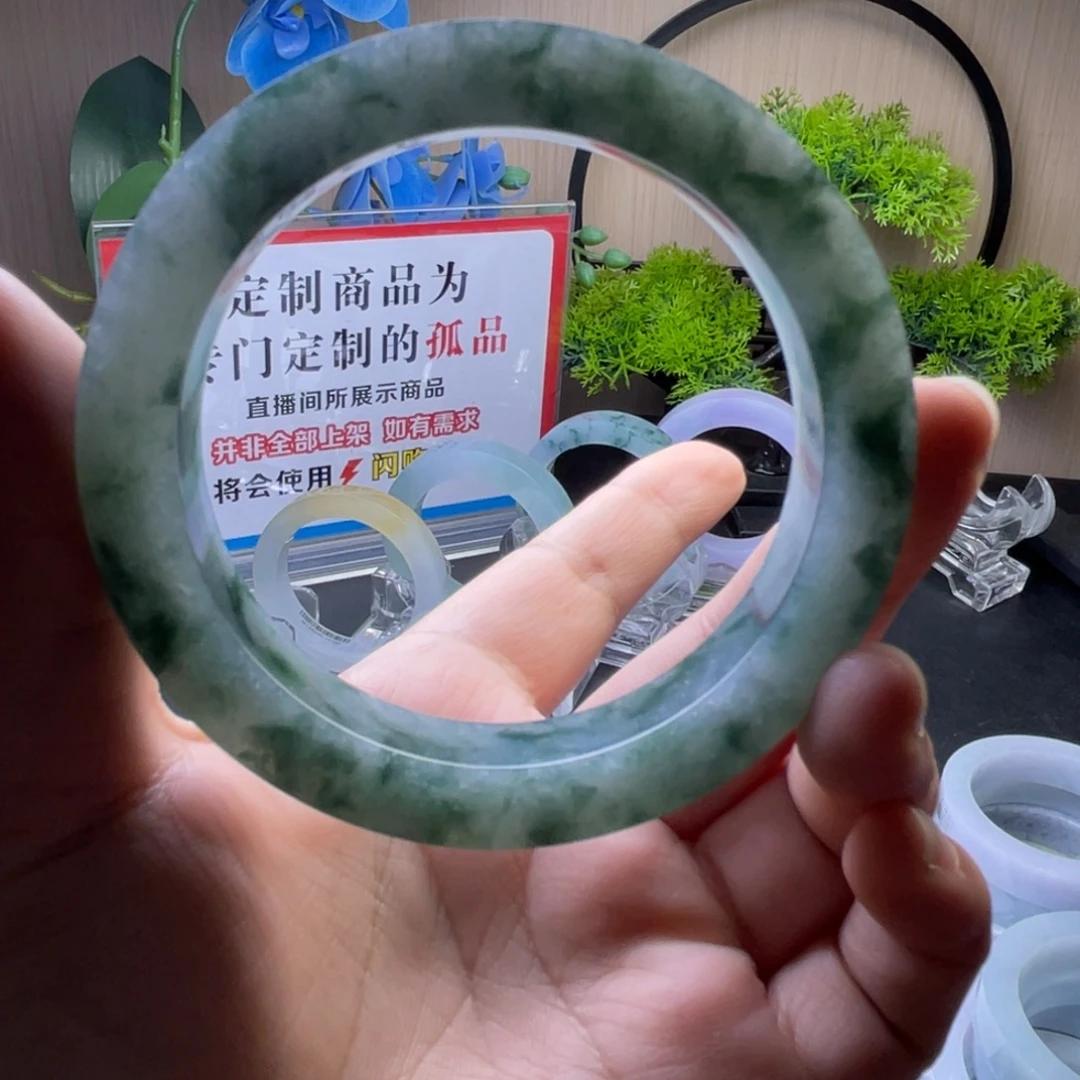 富***门未镶嵌定制翡翠翡翠