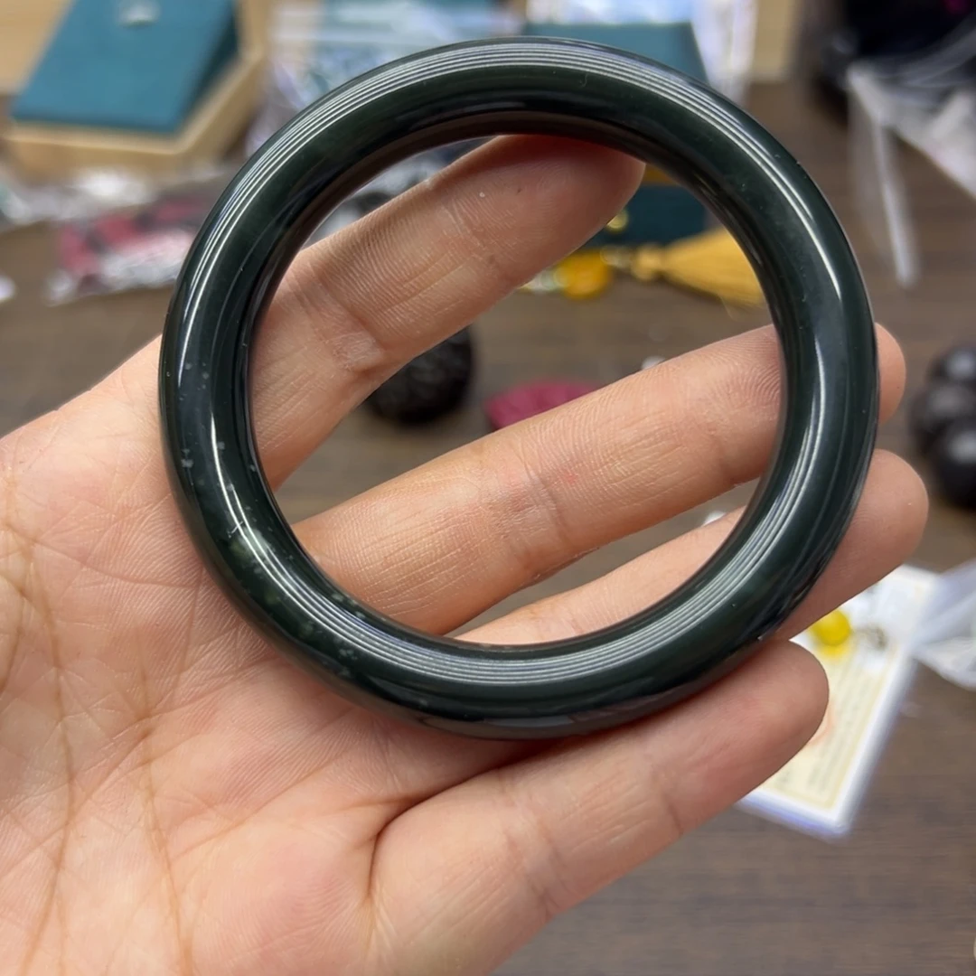 和田玉未镶嵌手镯57.7圈围701