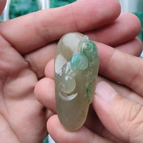 未镶嵌独山玉吊坠(不含链)哈****堡