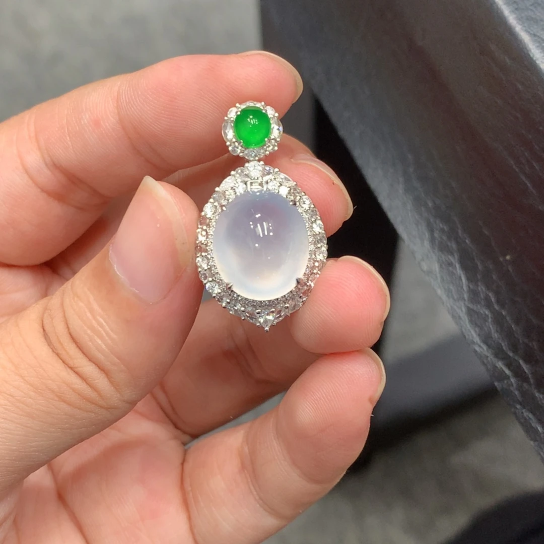 翡翠18K金镶嵌吊坠(不含链)吊坠