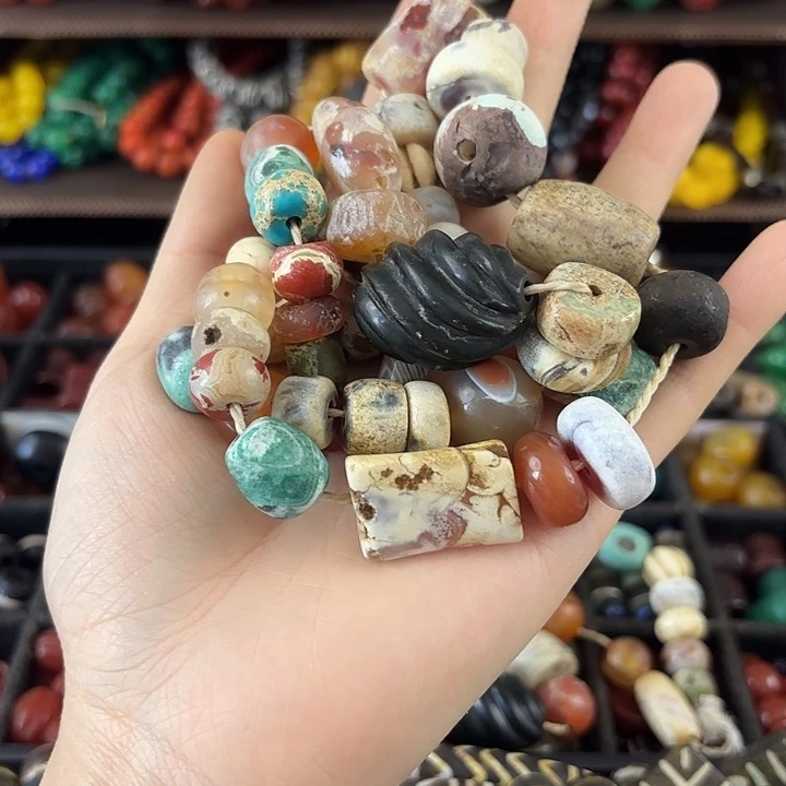 玛瑙/玉髓未镶嵌珠宝半成品D****猫