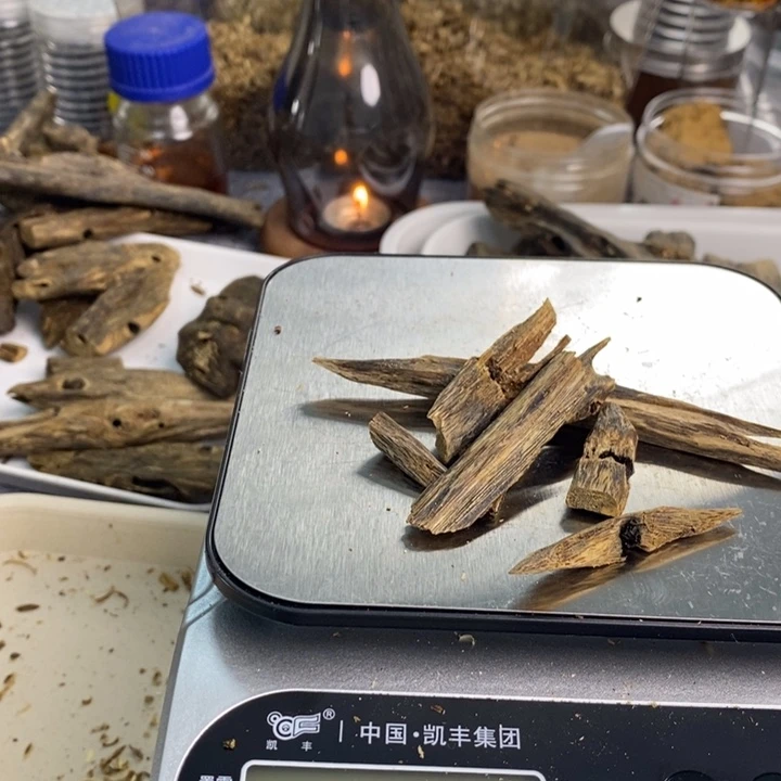 沉香沉香碎屑原材料