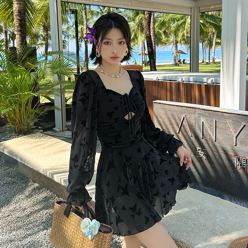 两件套黑色显瘦蝴蝶裙式连体泳衣女微胖大码遮肚沙滩度假2025新款