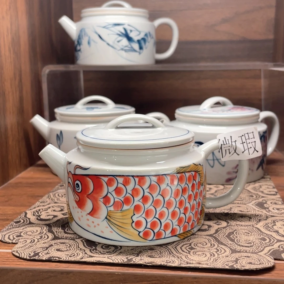 釉下手绘茶具微瑕