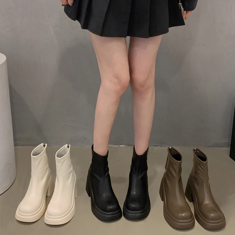 贾不假马丁靴女款2025秋冬季新款法式小短靴小个子粗跟厚底瘦瘦靴