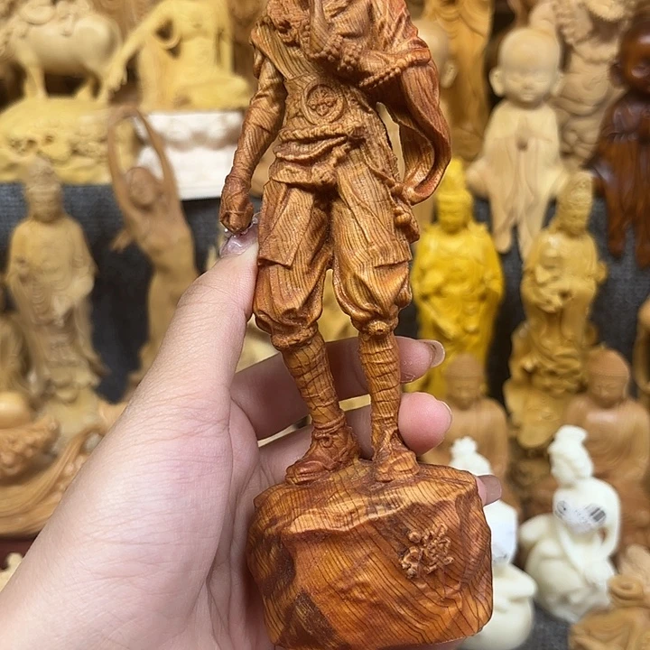 柏木（崖柏） 崖柏林武僧